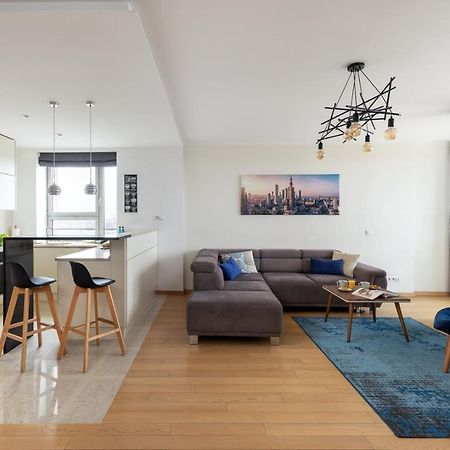 Apartment Slominskiego 5 II With Balcony By Noclegi Renters Varşova Dış mekan fotoğraf
