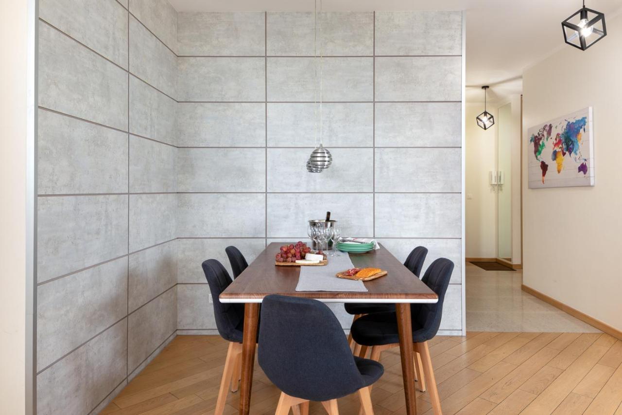 Apartment Slominskiego 5 II With Balcony By Noclegi Renters Varşova Dış mekan fotoğraf