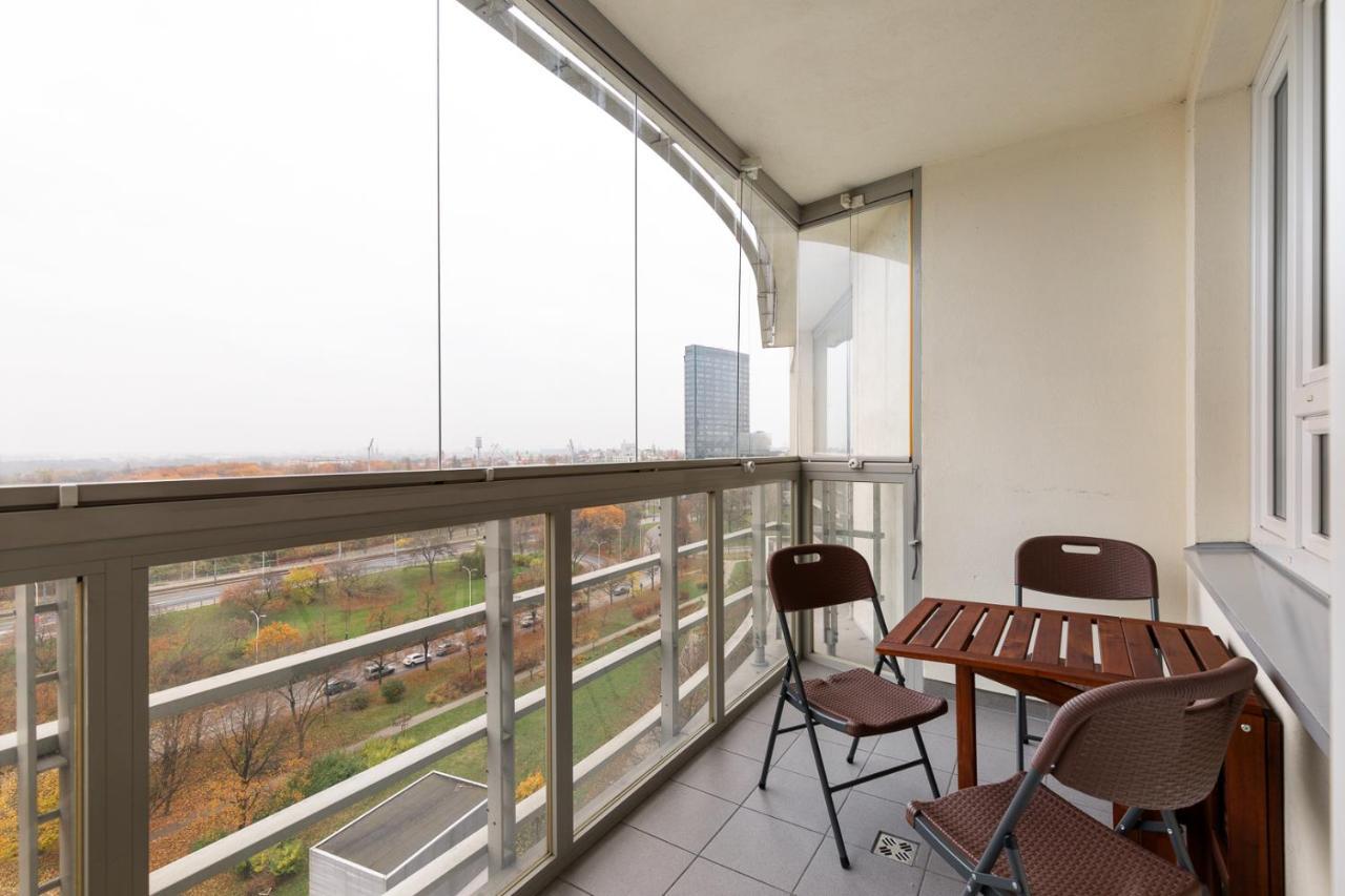 Apartment Slominskiego 5 II With Balcony By Noclegi Renters Varşova Dış mekan fotoğraf